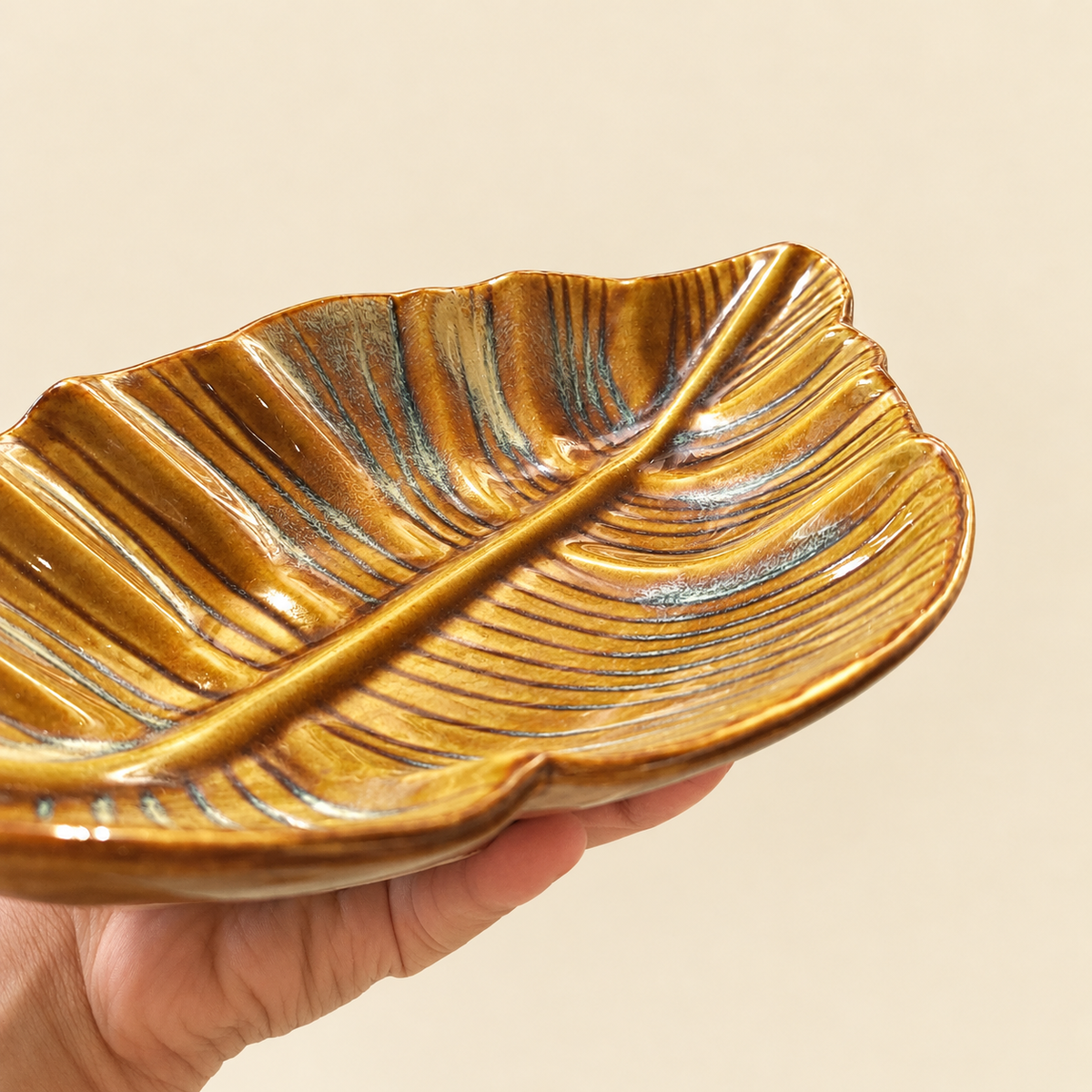 Serving Platter Artistic Leaf Design