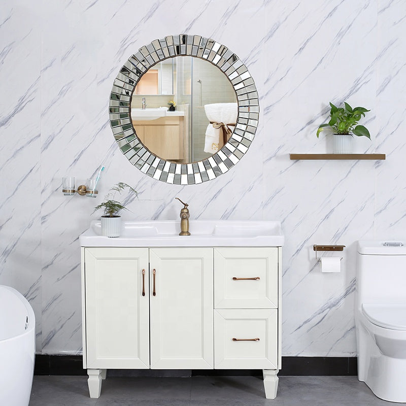 Round Frame Mirror