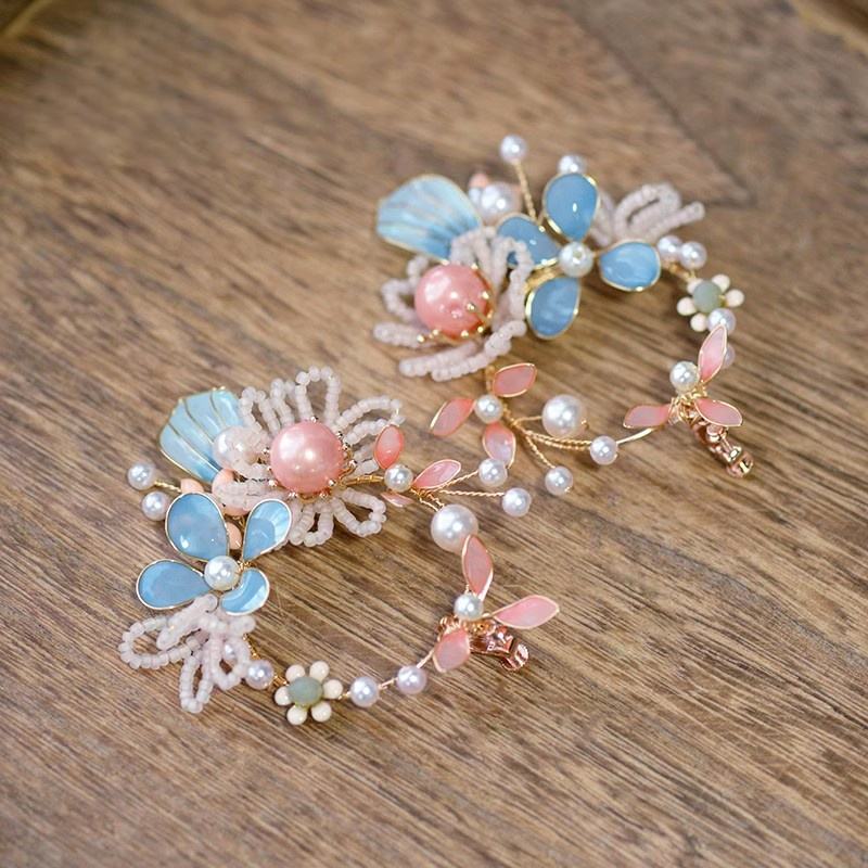 Lyra Earrings