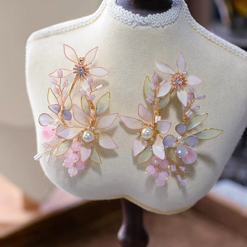 Fiora Earrings
