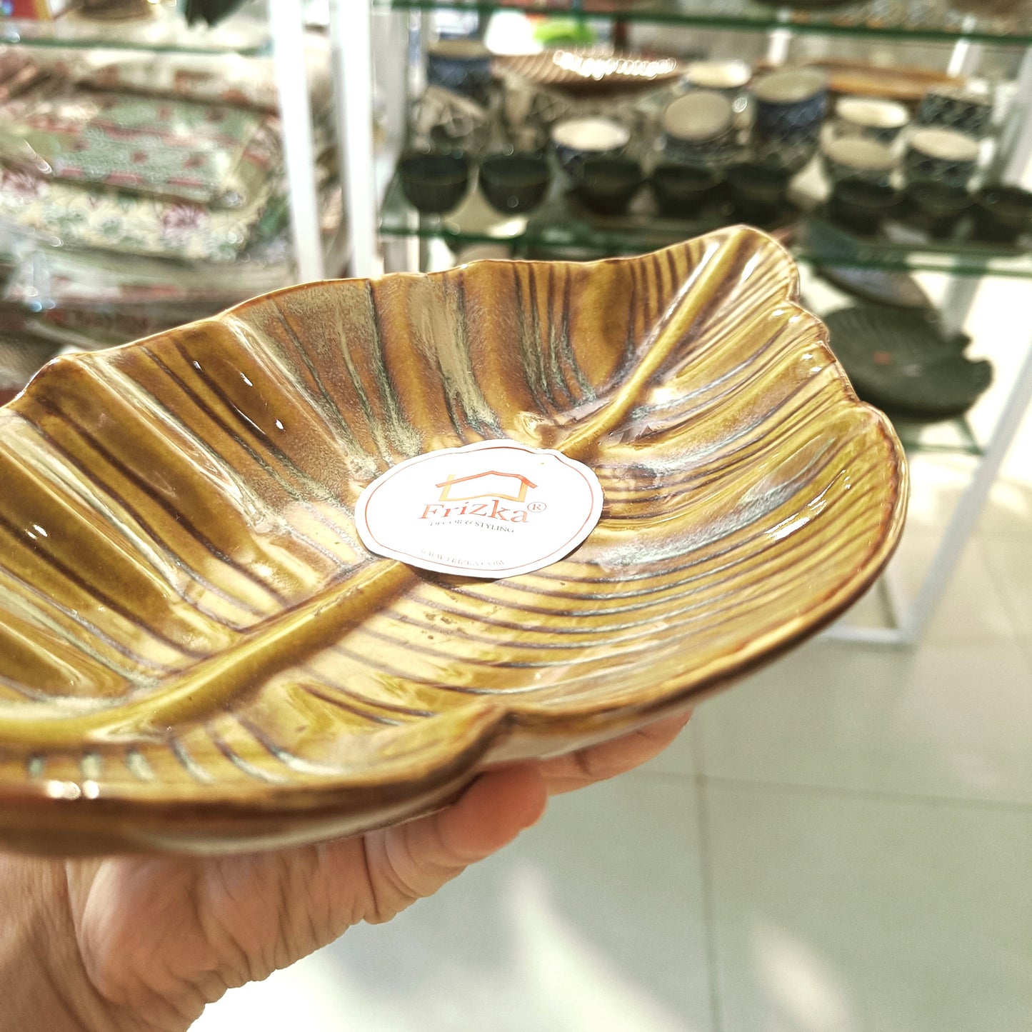 Ceramic Artistic Leaf Bowl
