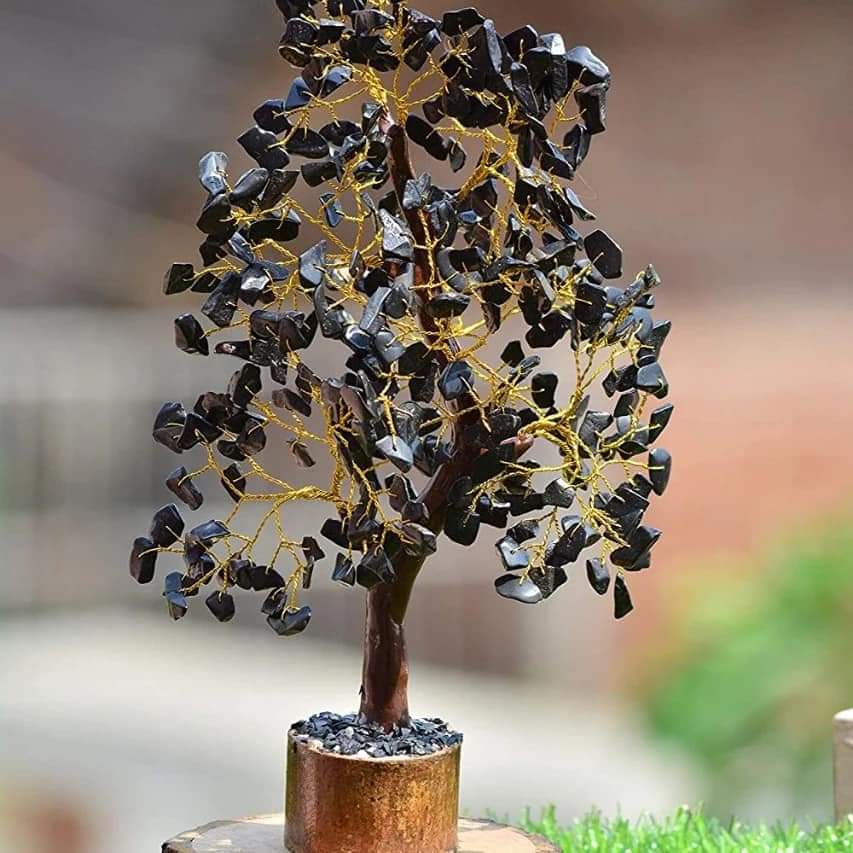 FRIZKA Black Crystal Gemstone Tree with Golden Wire Crystal Gemstone tree for Home Decor 500 chips (Money Tree for Good Luck, Wealth & Home)