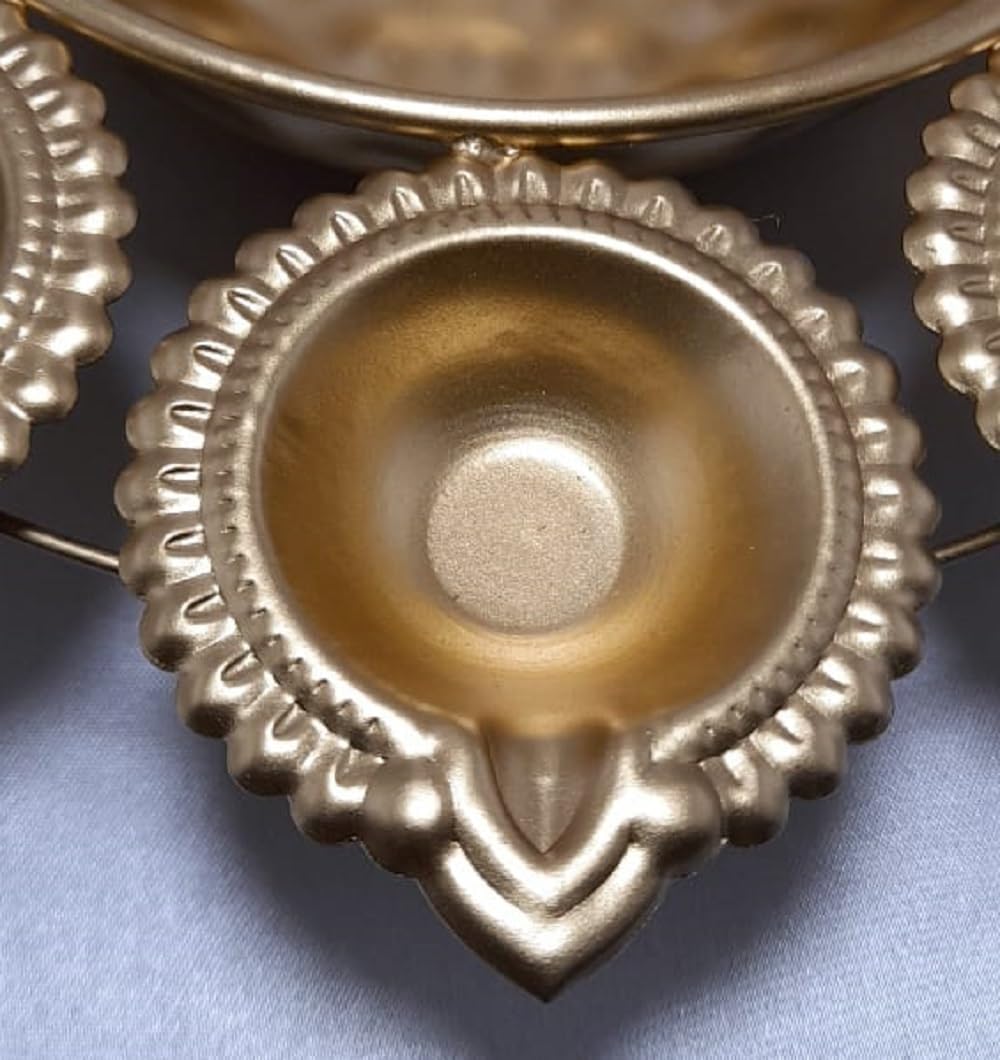 Frizka | Urli Bowl for Flowers along with Diya Set in Lotus Shape