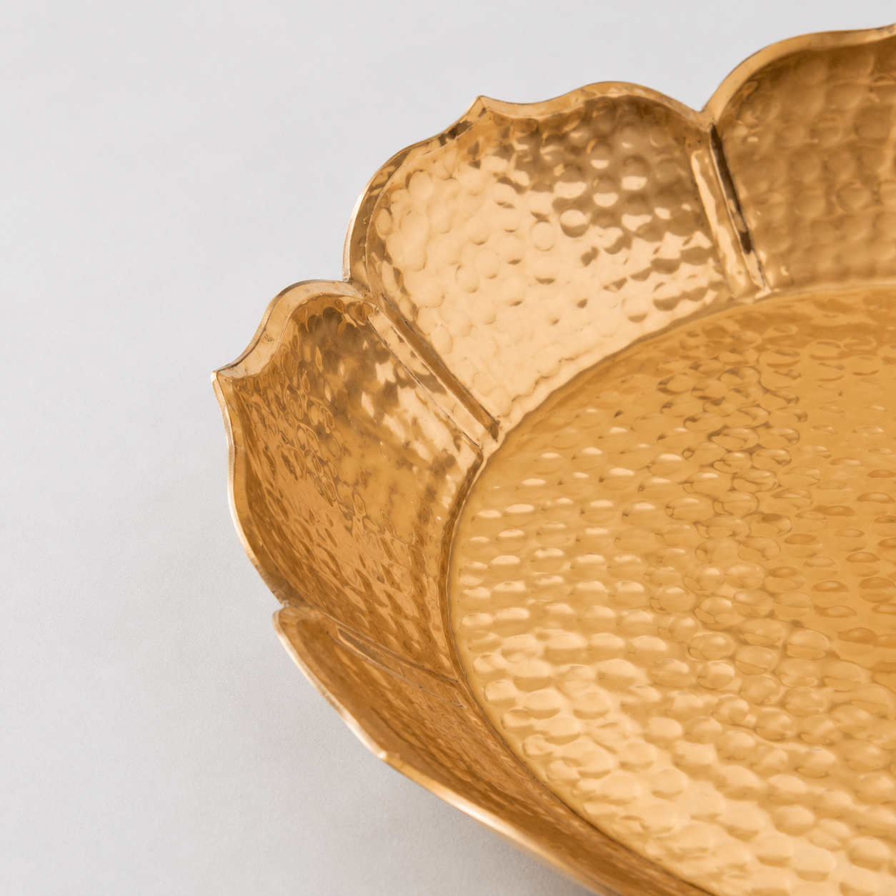 Lotus Urli in decorative box