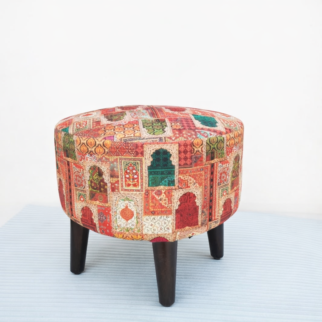 Royal Courtyard Pouff