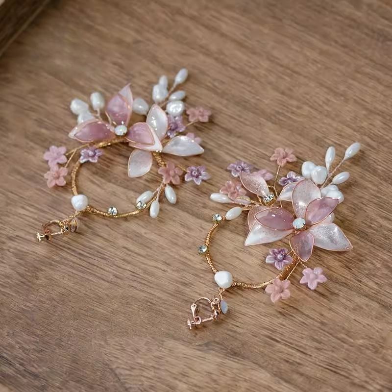 Alora Earrings