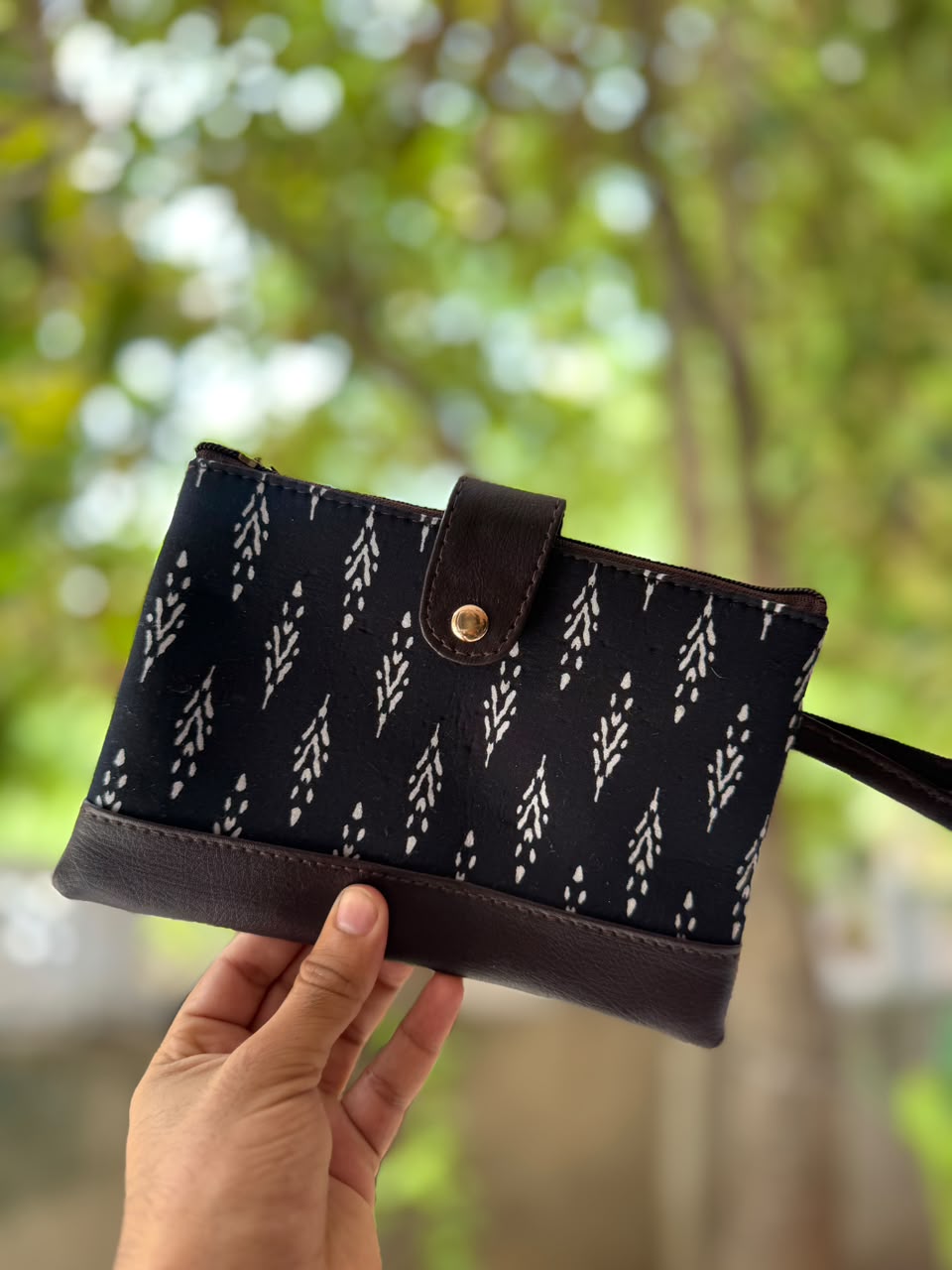 Stylish Printed Fabric Pouch (Assorted Set of 4)